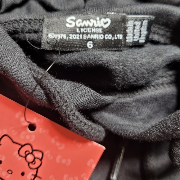 NG Order Hello Kitty Feeling Cute Back Print Hoodie - Picture 7 of 11